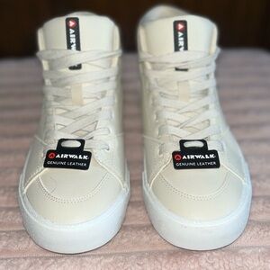 Airwalk’s High Top Leopard print sneakers Women’s size 6